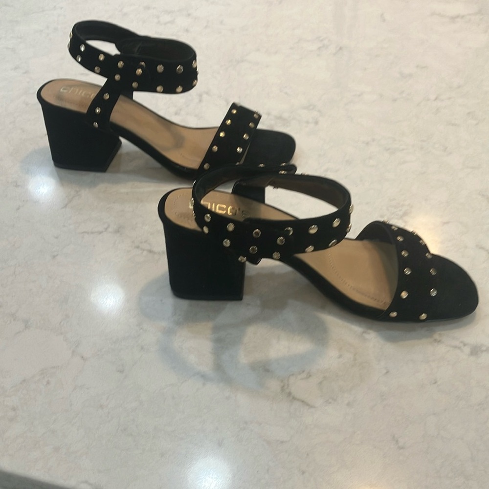Chico's Black Suede Studded Women's Sandals Chunky Heel Sz‎ 7.5- W/ Box- EUC - Picture 9 of 11
